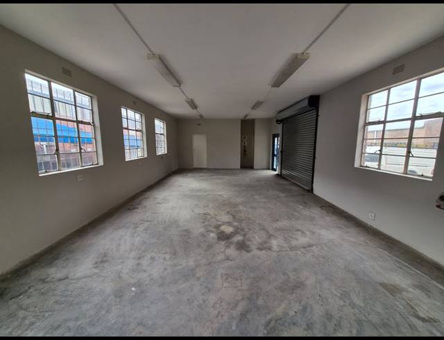 170M² WAREHOUSE TO LET IN WADEVILLE